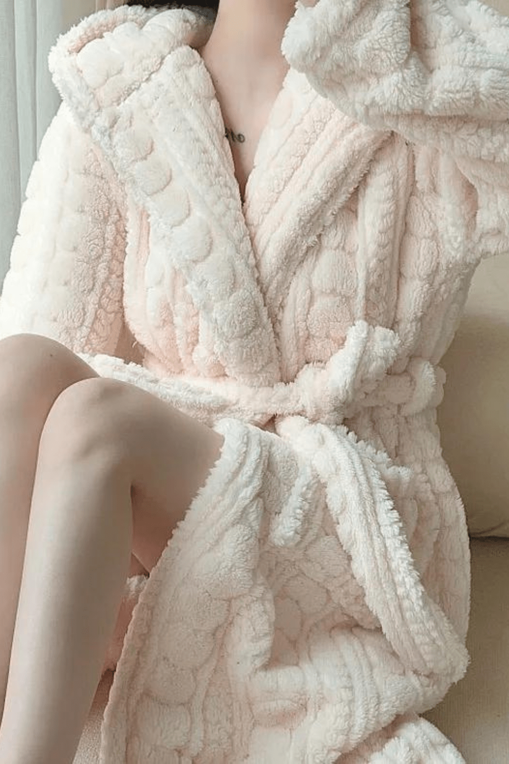 Peignoir Femme avec Capuche - Douceur et Élégance